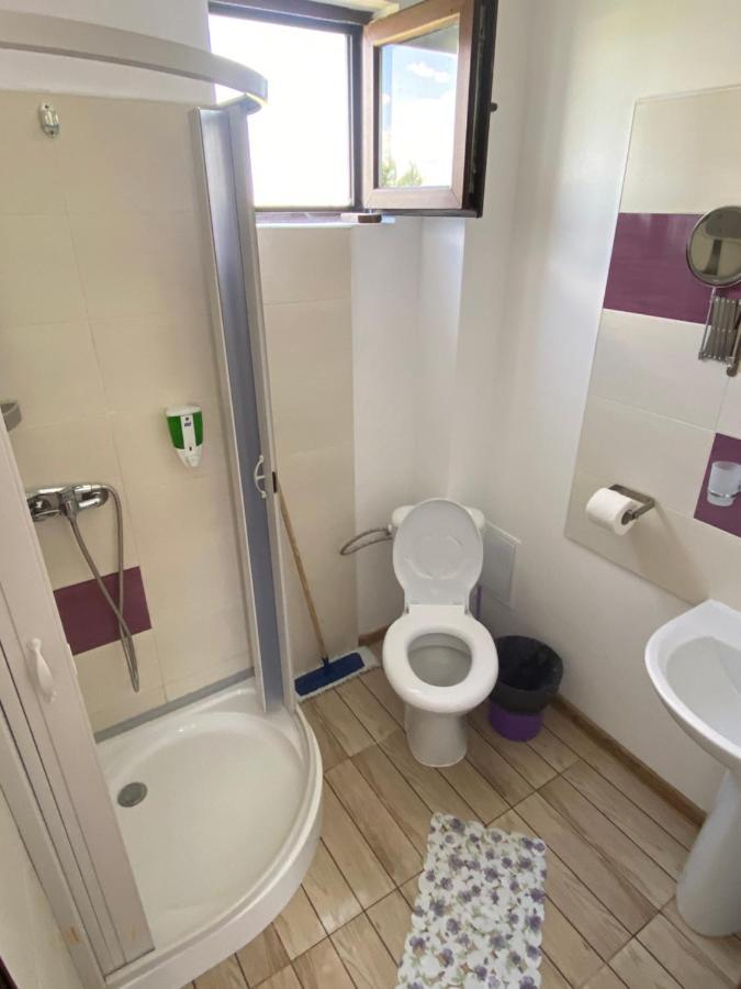 Casa De La Corbu Hotel Корбу Екстериор снимка