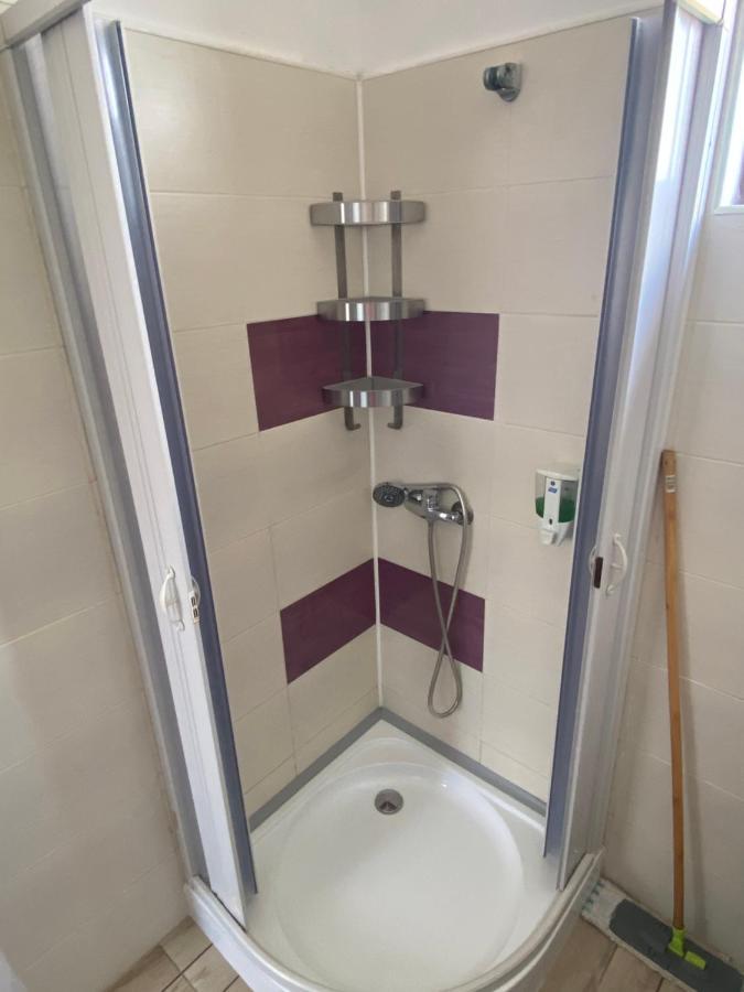 Casa De La Corbu Hotel Корбу Екстериор снимка