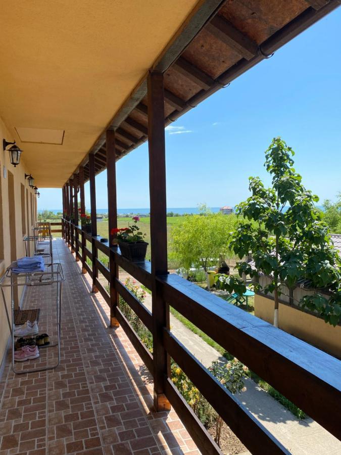 Casa De La Corbu Hotel Корбу Екстериор снимка