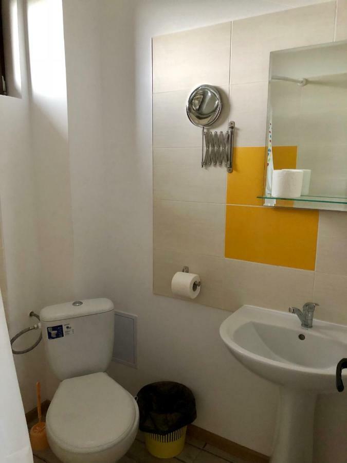 Casa De La Corbu Hotel Корбу Екстериор снимка